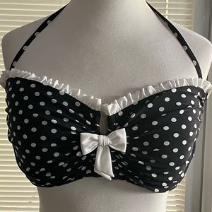 BLACK & WHITE POLKA-DOT HALTER SWIM SUIT TOP RUFFLES, BOW, SUMMER TIME FUN WEAR!